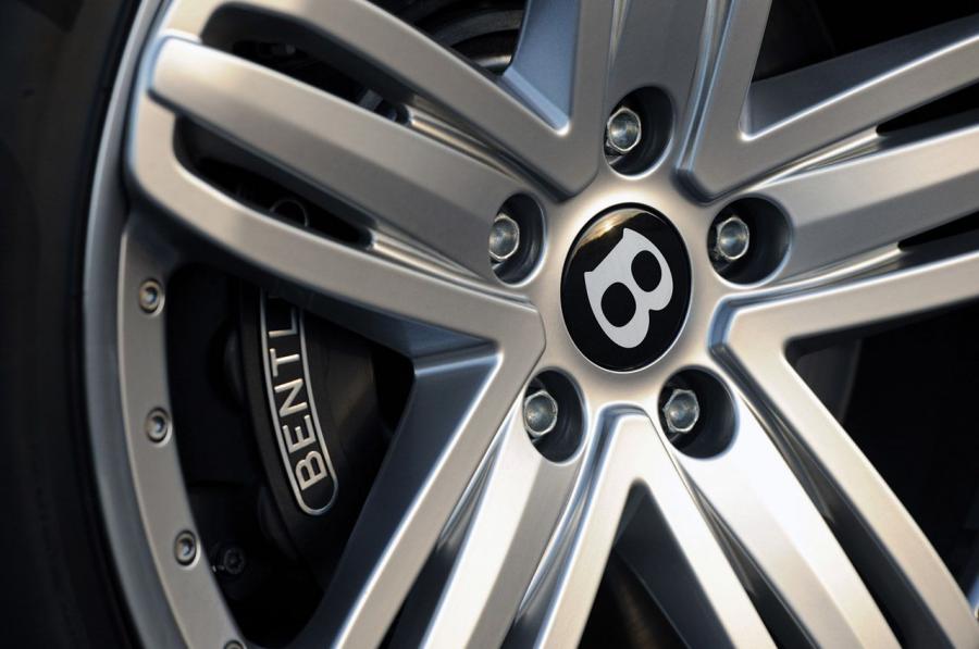  Bentley Mulsanne 2011 года  (фото 49 из 70)
